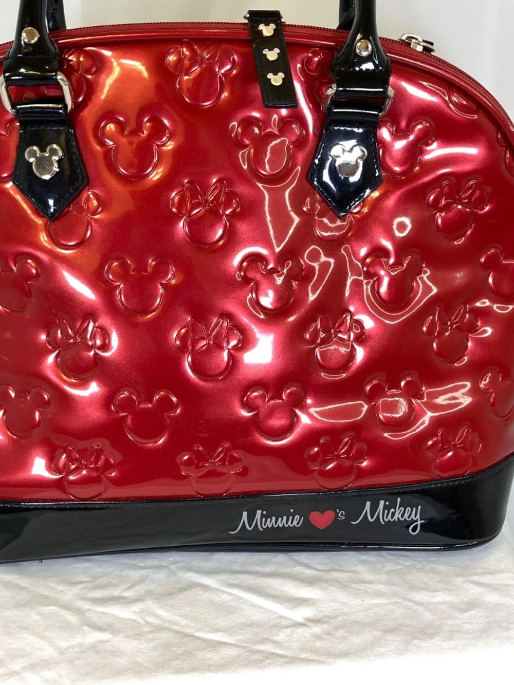 Disney Loungefly Mickey and Minnie Purse Disney Embossed Bag Red w/Cover